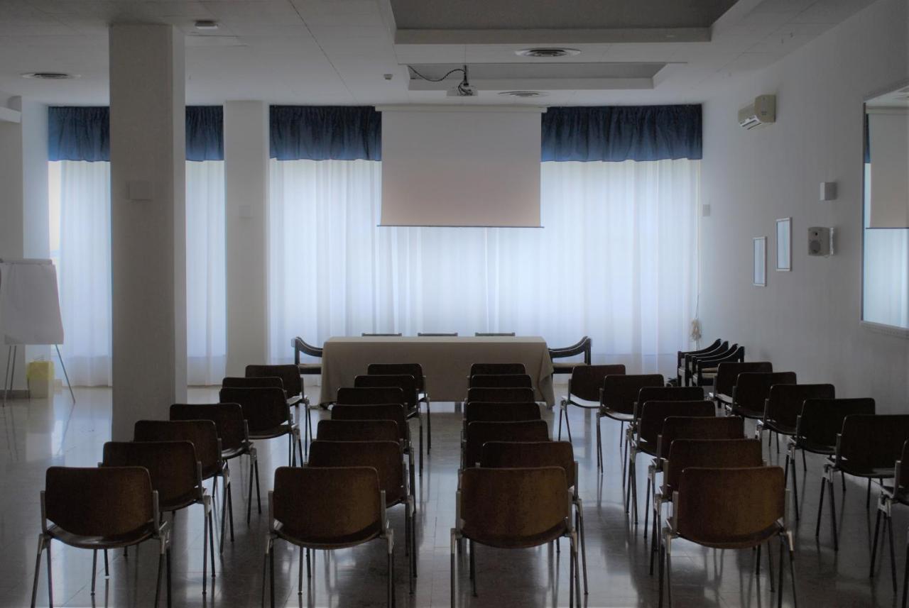 Park Hotel Mar Grande Таранто Экстерьер фото