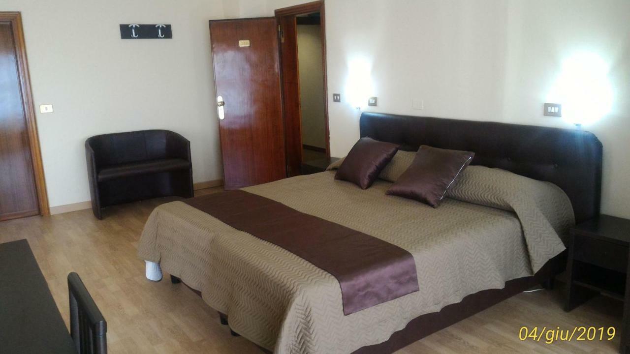 Park Hotel Mar Grande Таранто Экстерьер фото